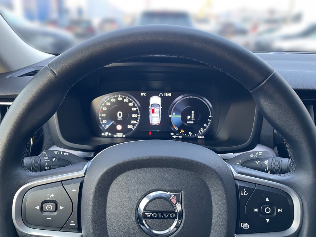 Fahrzeugabbildung Volvo V60 T6  Recharge Inscription Expression +AHK+WR+