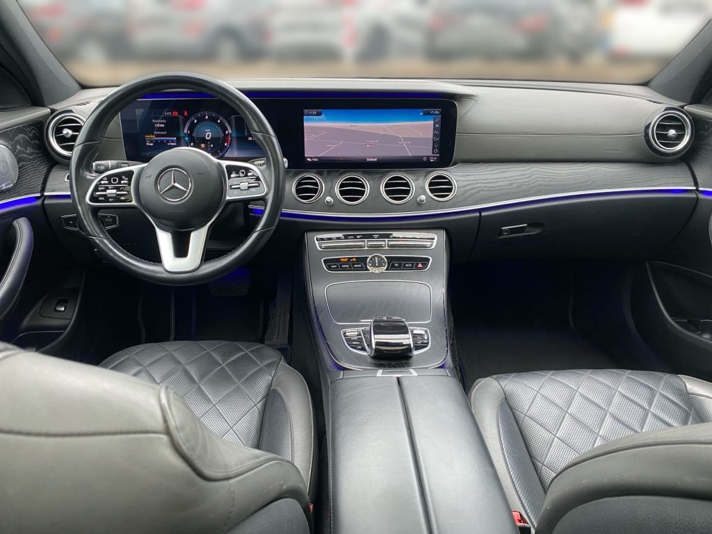 Fahrzeugabbildung Mercedes-Benz E 400d T 9G *designo*Widescreen*Pano*HUD*Standhz