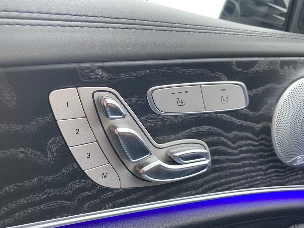 Fahrzeugabbildung Mercedes-Benz E 400d T 9G *designo*Widescreen*Pano*HUD*Standhz