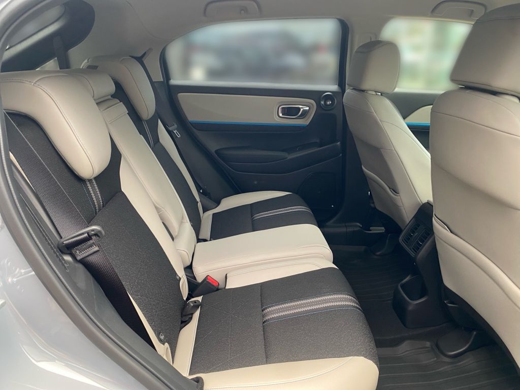 Fahrzeugabbildung Honda HR-V e:HEV 1.5 i-MMD Hybrid Advance Style NEU