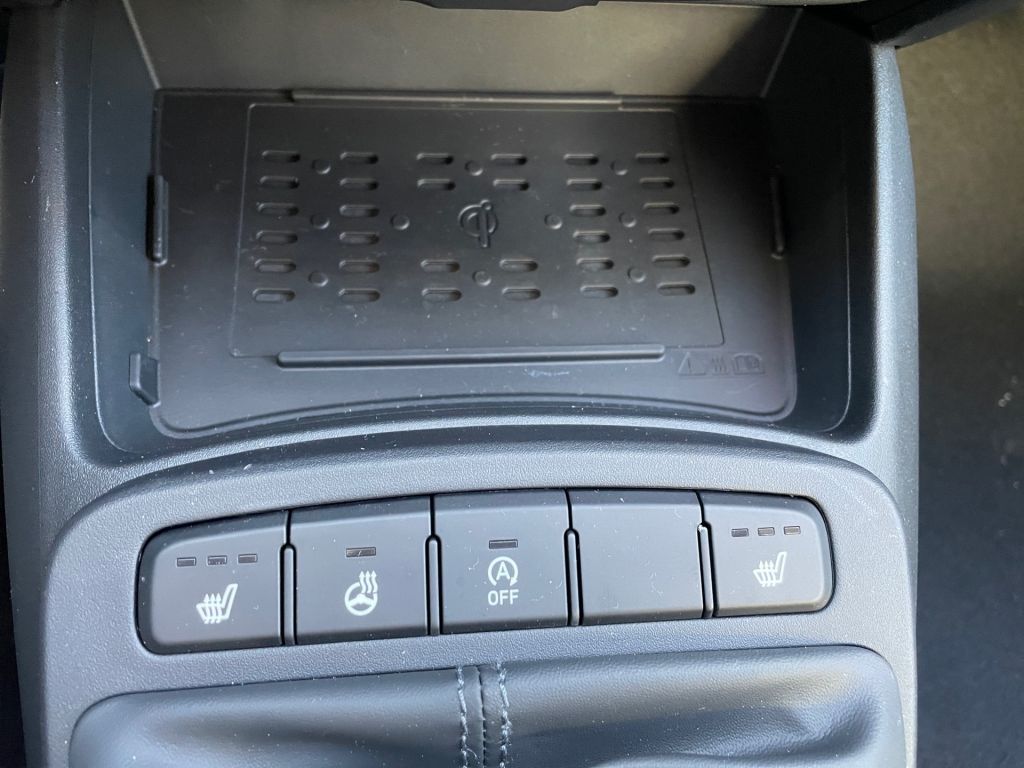 Fahrzeugabbildung Hyundai i10 1.0 Trend * Komfprt-P. * Carplay * R.Kamera*