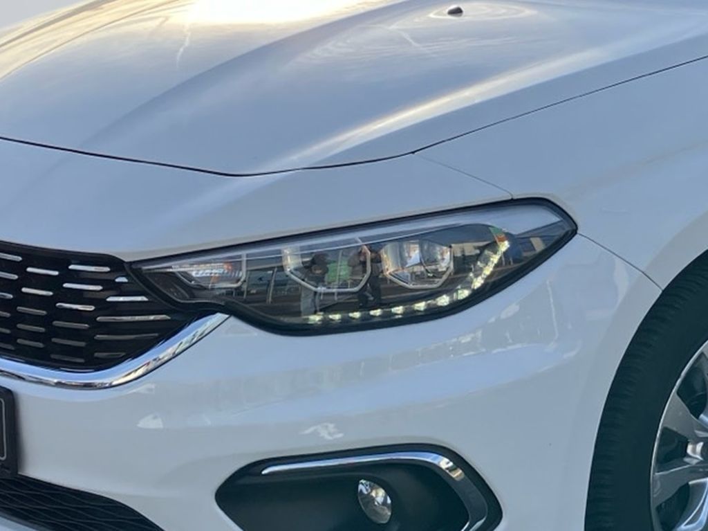 Fahrzeugabbildung Fiat Tipo 1.4 T-Jet Lounge+Carplay+R.Kamera+Sitzheiz.
