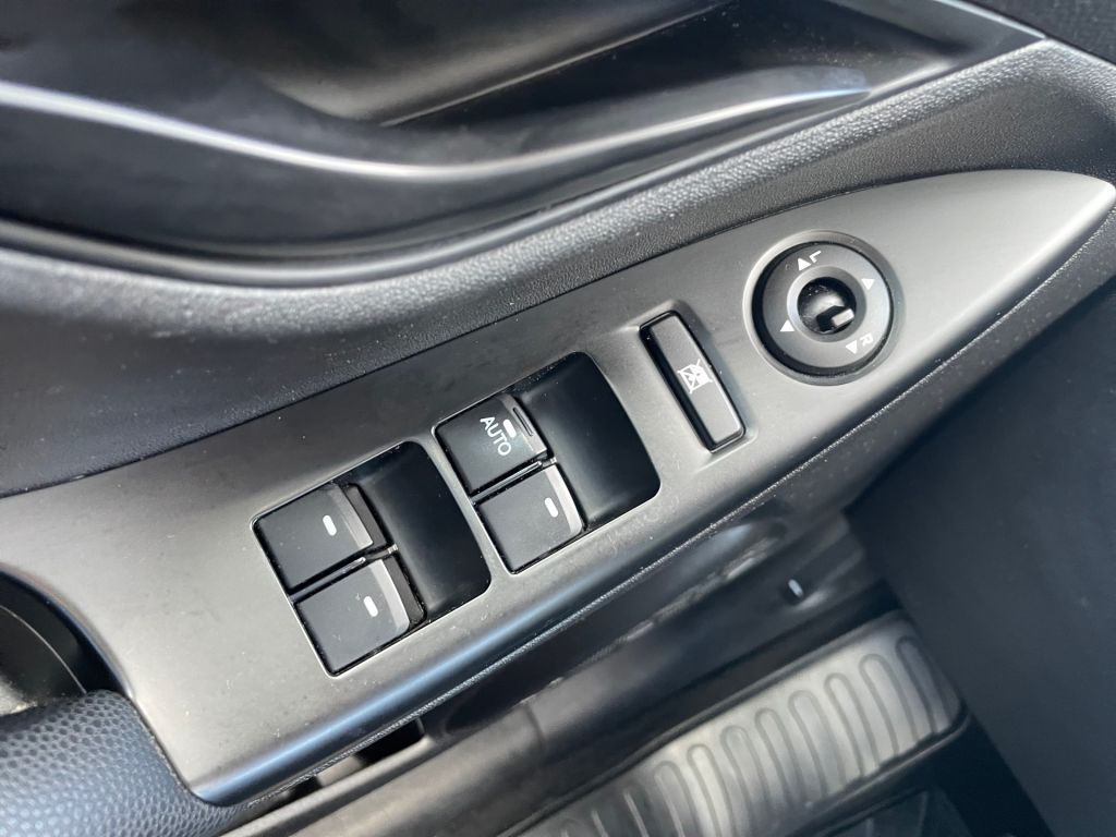 Fahrzeugabbildung Hyundai ix20 1.4 blue YES! Silver *SHZ*LHZ*