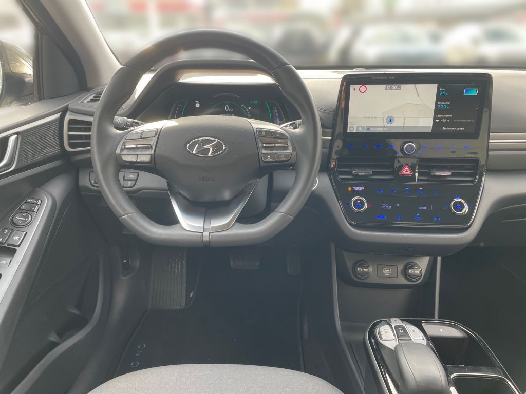Fahrzeugabbildung Hyundai IONIQ Elektro Style *LED*SHZ*LHZ*R.KAMERA*