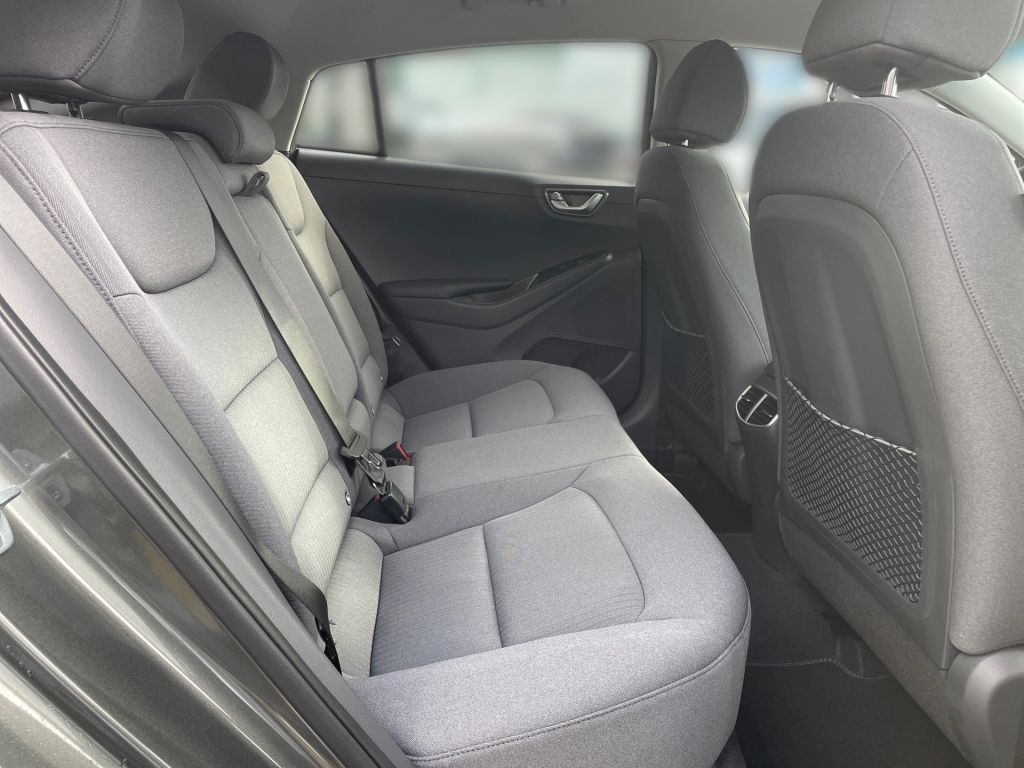 Fahrzeugabbildung Hyundai IONIQ Elektro Style *LED*SHZ*LHZ*R.KAMERA*