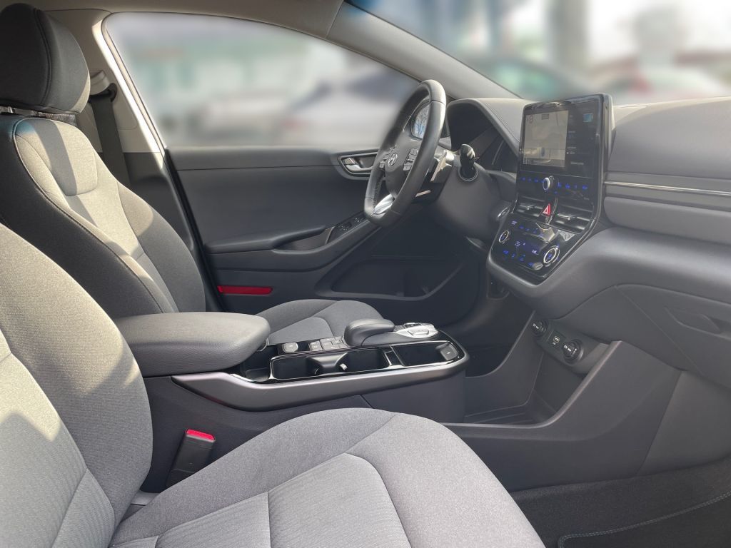 Fahrzeugabbildung Hyundai IONIQ Elektro Style *LED*SHZ*LHZ*R.KAMERA*