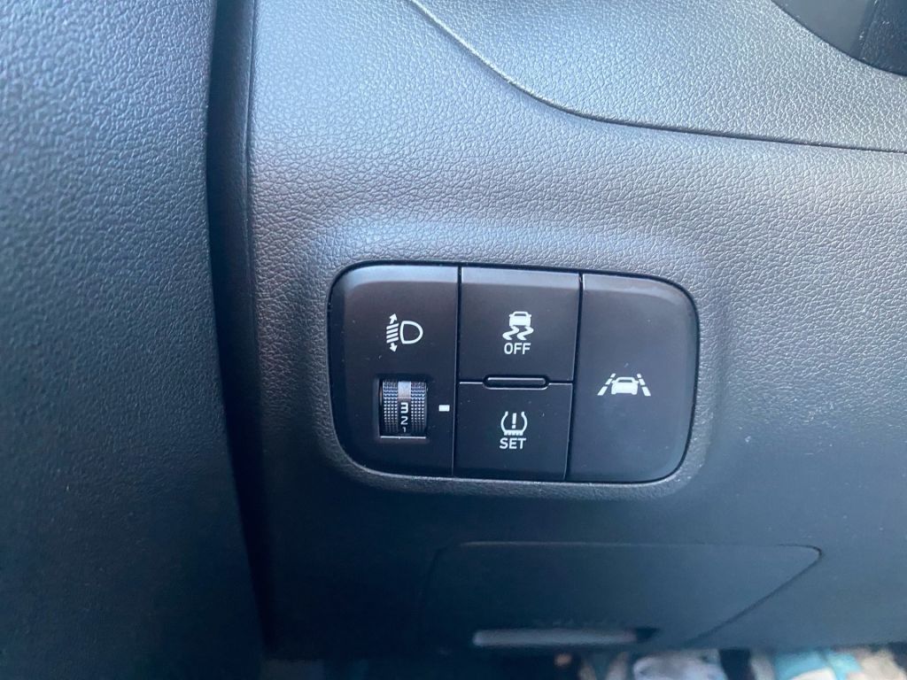 Fahrzeugabbildung Hyundai i10 1.0 EDITION 30 *Scheckheft*Lenkrad/ Sitzhzg*