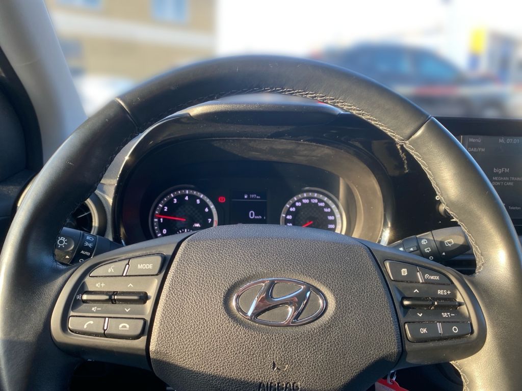 Fahrzeugabbildung Hyundai i10 1.0 EDITION 30 *Scheckheft*Lenkrad/ Sitzhzg*