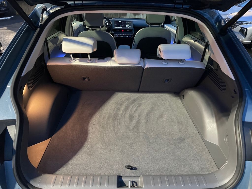 Fahrzeugabbildung Hyundai IONIQ 5 77,4 kWh 4WD Uniq,Relax,Pano,Assistenz