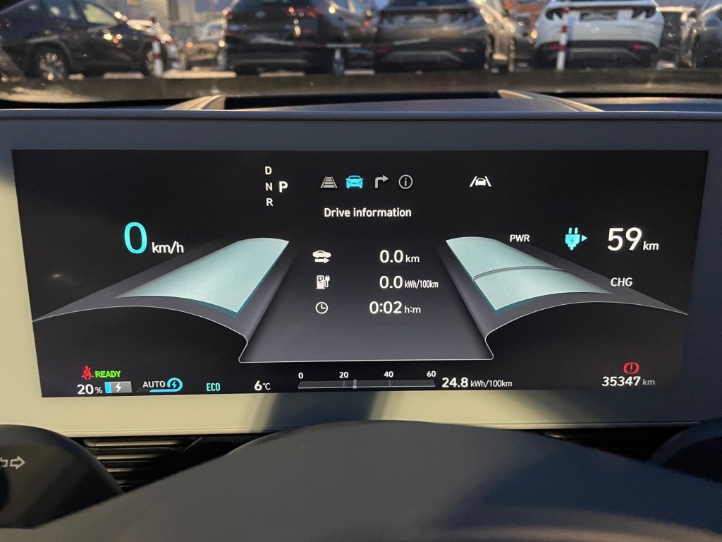 Fahrzeugabbildung Hyundai IONIQ 5 77,4 kWh 4WD Uniq,Relax,Pano,Assistenz