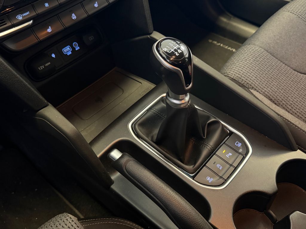 Fahrzeugabbildung Hyundai Santa Fe 2.0 CRDi 2WD Trend