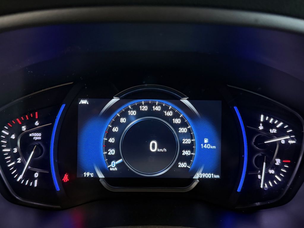 Fahrzeugabbildung Hyundai Santa Fe 2.0 CRDi 2WD Trend