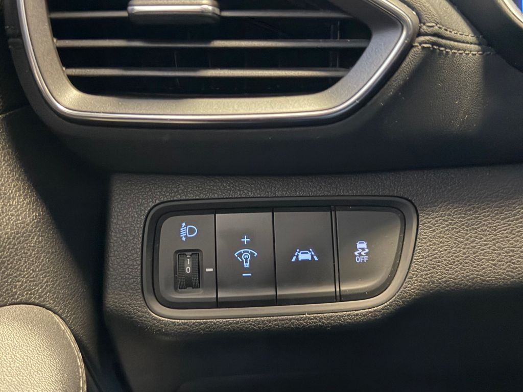 Fahrzeugabbildung Hyundai Santa Fe 2.0 CRDi 2WD Trend