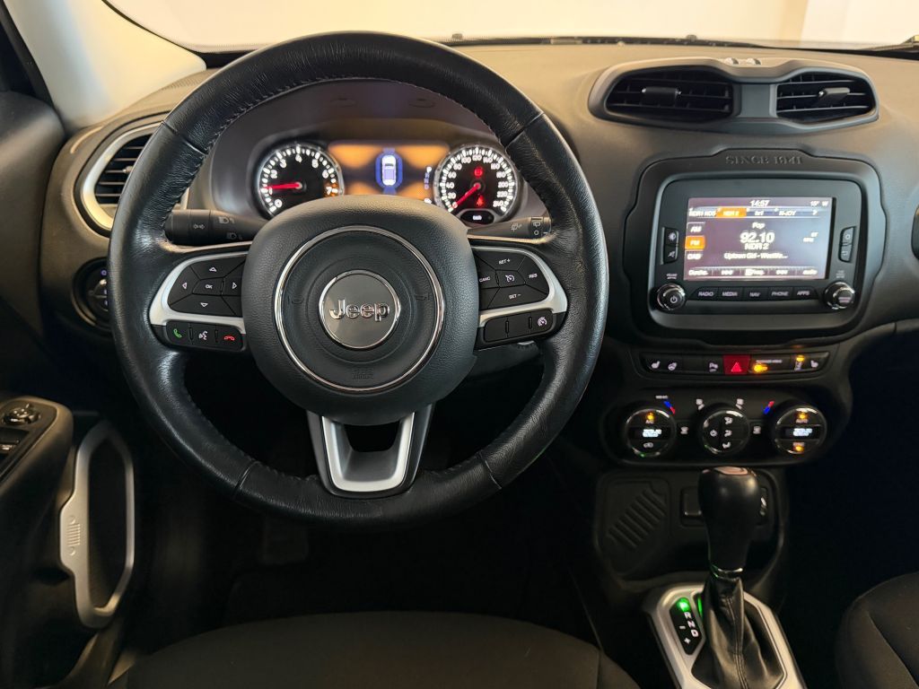 Fahrzeugabbildung Jeep Renegade 1.4 MultiAir DSG Limited 8-Fach bereift