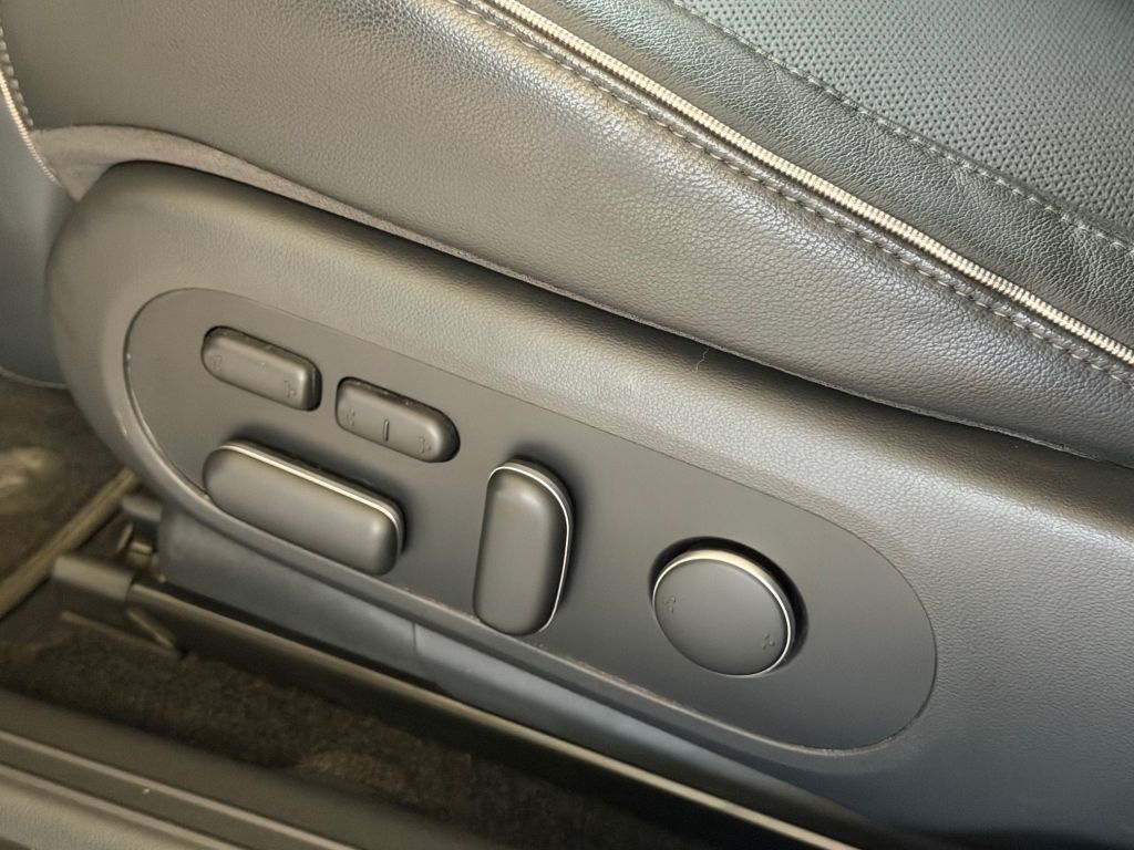 Fahrzeugabbildung Hyundai IONIQ 5 77,4 kWh 4WD Uniq * Relax-Paket * SOH 99