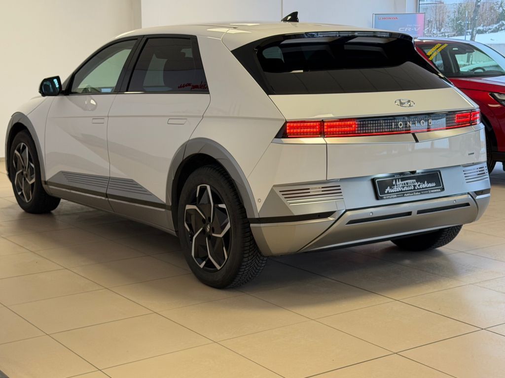 Fahrzeugabbildung Hyundai IONIQ 5 77,4 kWh 4WD Uniq * Relax-Paket * SOH 99