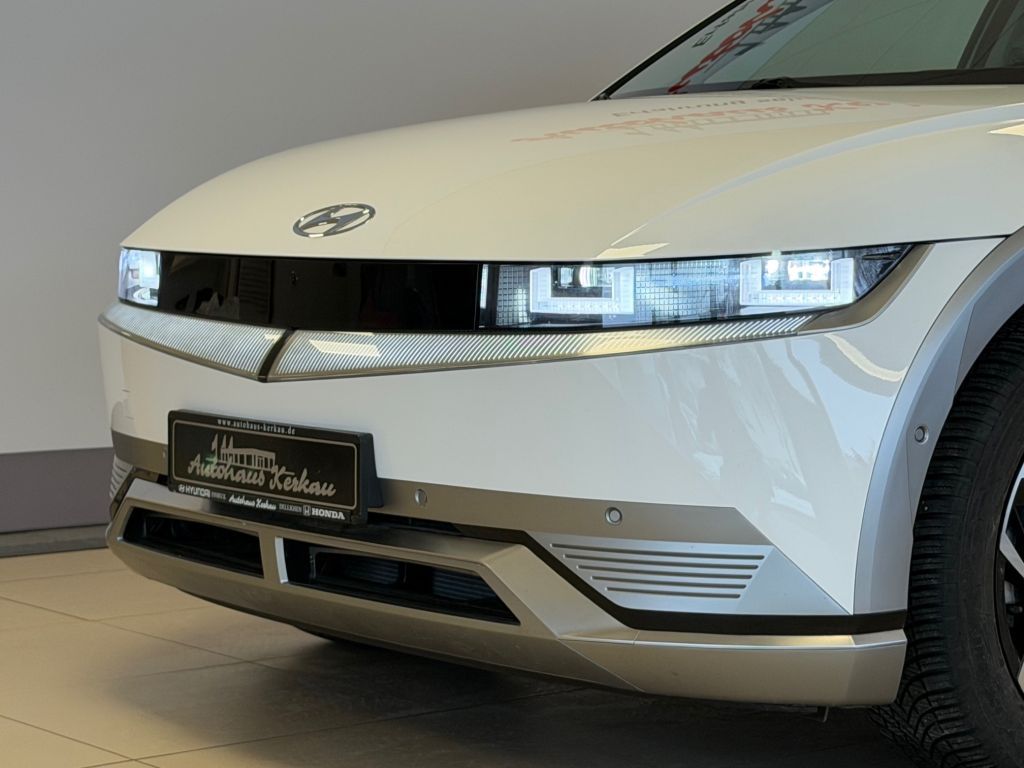 Fahrzeugabbildung Hyundai IONIQ 5 77,4 kWh 4WD Uniq * Relax-Paket * SOH 99