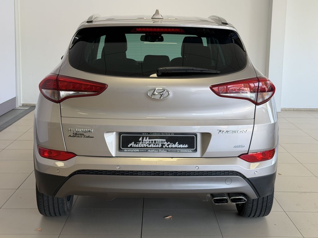Fahrzeugabbildung Hyundai Tucson 2.0 CRDi 4WD Automatik Premium