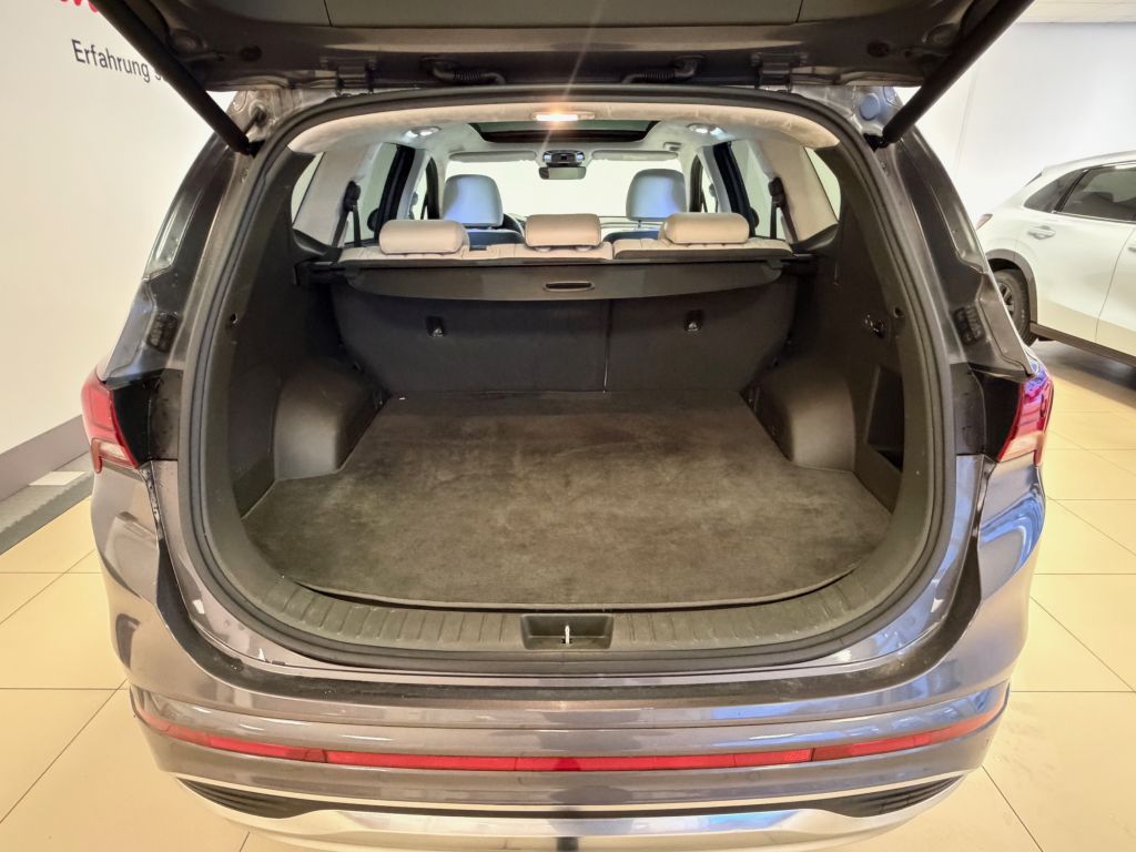 Fahrzeugabbildung Hyundai SANTA FE 1.6 PHEV 4WD Signature+Pano+360°+AHK+