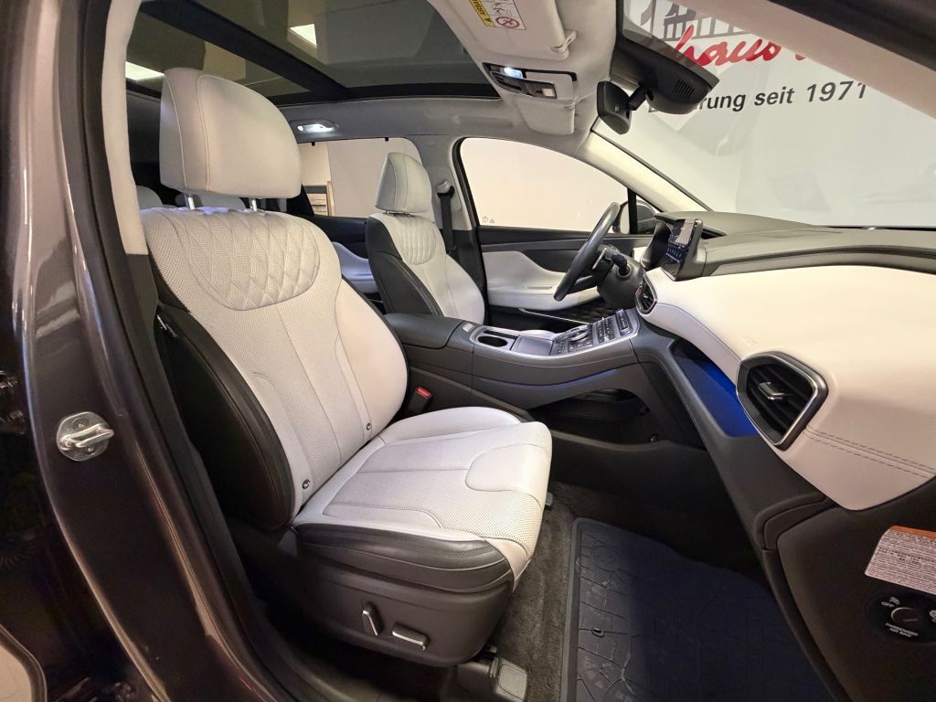 Fahrzeugabbildung Hyundai SANTA FE 1.6 PHEV 4WD Signature+Pano+360°+AHK+