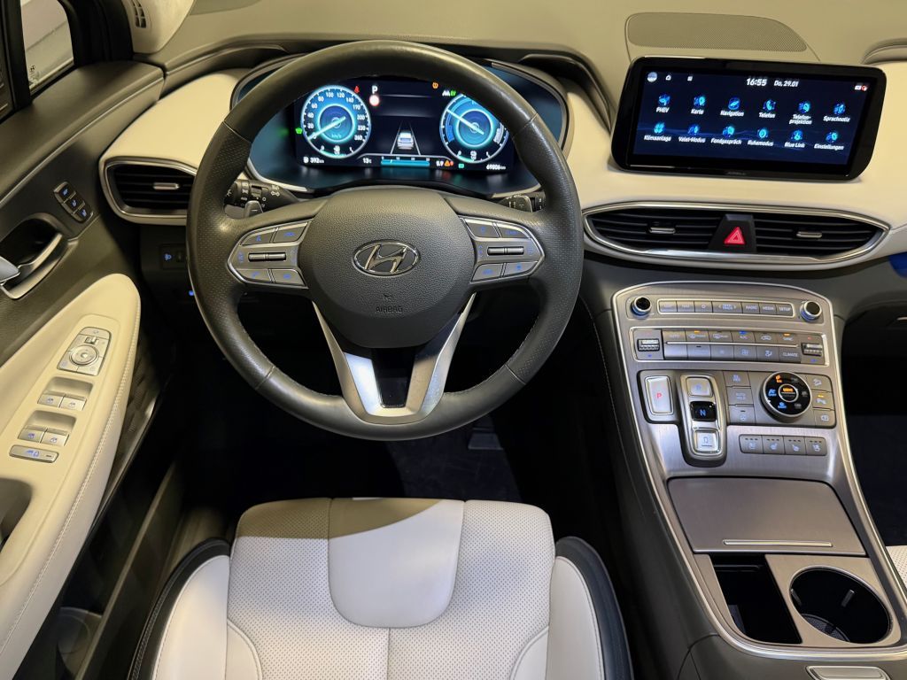 Fahrzeugabbildung Hyundai SANTA FE 1.6 PHEV 4WD Signature+Pano+360°+AHK+