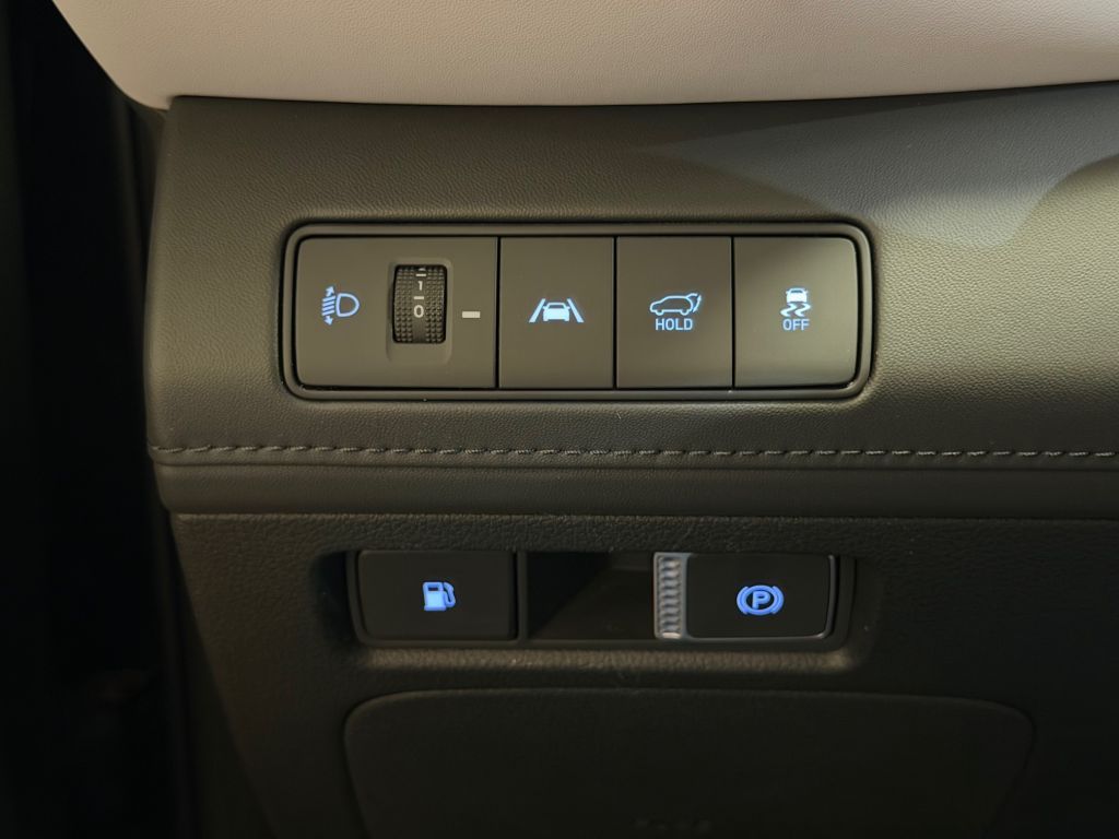 Fahrzeugabbildung Hyundai SANTA FE 1.6 PHEV 4WD Signature+Pano+360°+AHK+