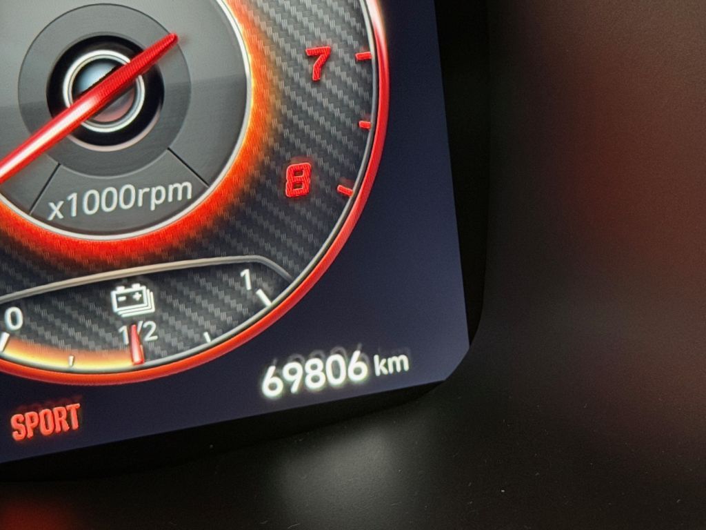 Fahrzeugabbildung Hyundai SANTA FE 1.6 PHEV 4WD Signature+Pano+360°+AHK+