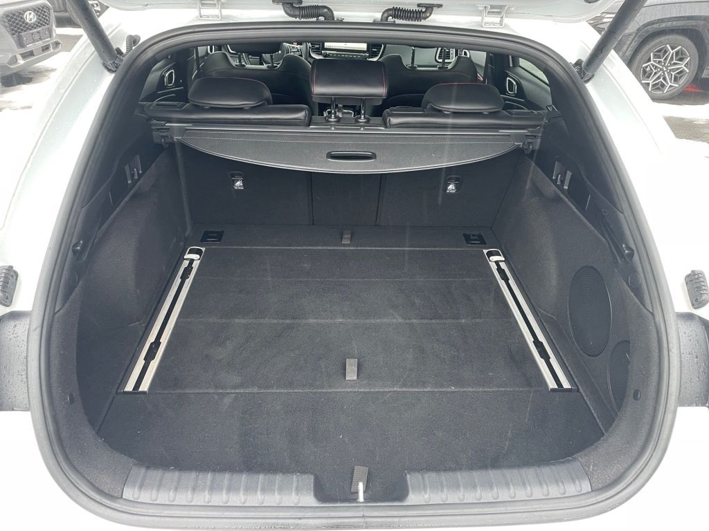 Fahrzeugabbildung Kia ProCeed 1.6 T-GDI DCT7 OPF GT *Pano