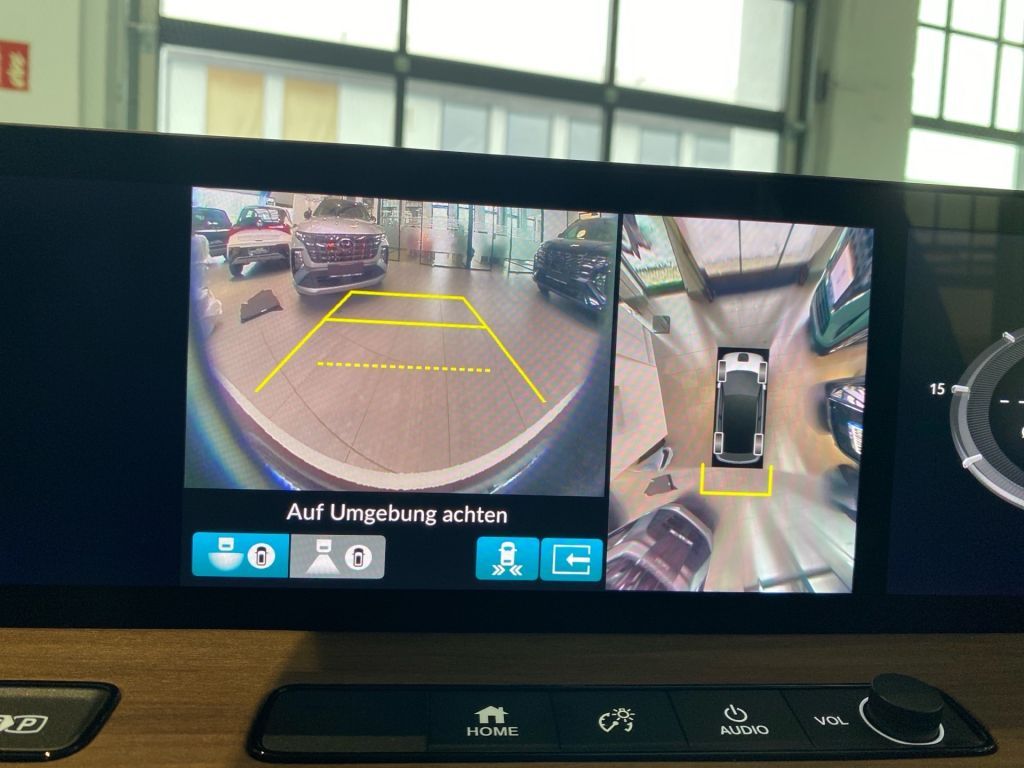 Fahrzeugabbildung Honda Honda e Advance-Paket Style + 8 fach bereift +