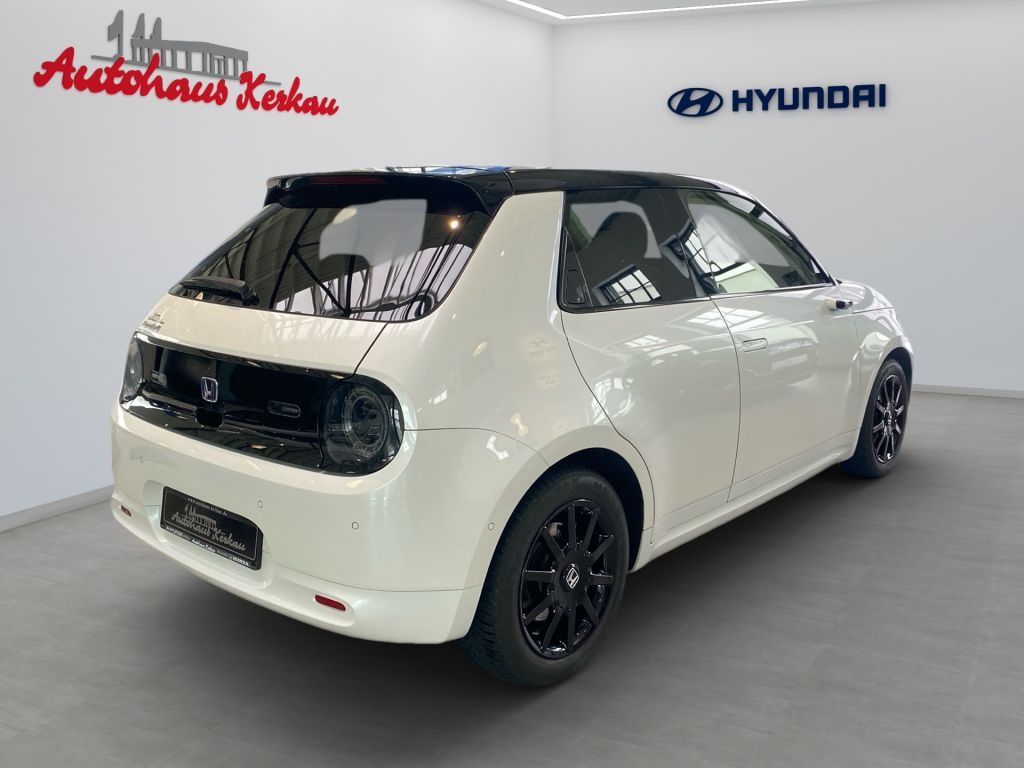 Fahrzeugabbildung Honda Honda e Advance-Paket Style + 8 fach bereift +