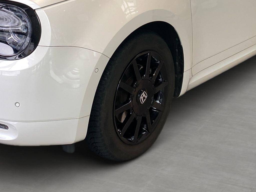 Fahrzeugabbildung Honda Honda e Advance-Paket Style + 8 fach bereift +