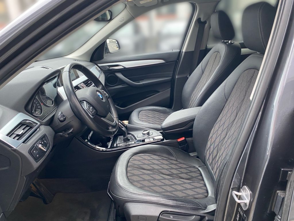 Fahrzeugabbildung BMW X1 xDrive20d Aut. xLinee+8fach bereift