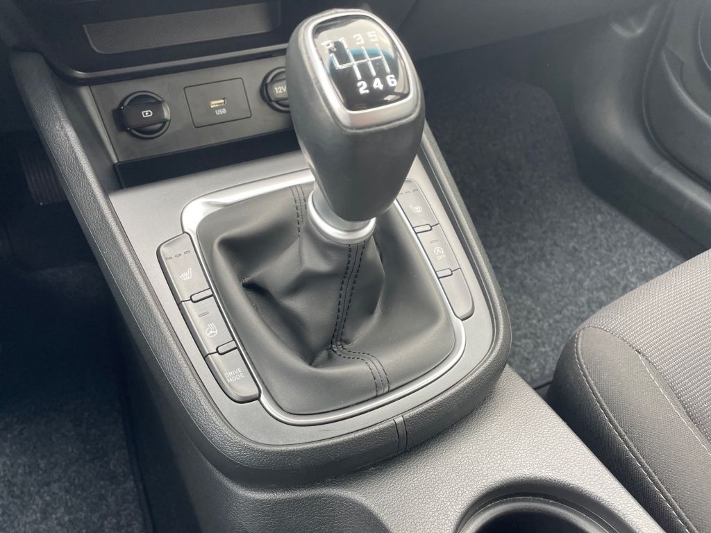 Fahrzeugabbildung Hyundai KONA 1.0 T-GDI 48V-Hybrid Select