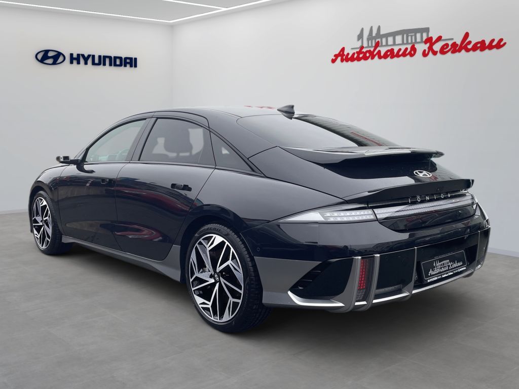 Fahrzeugabbildung Hyundai IONIQ 6 77,4 kWh Uniq*Pano
