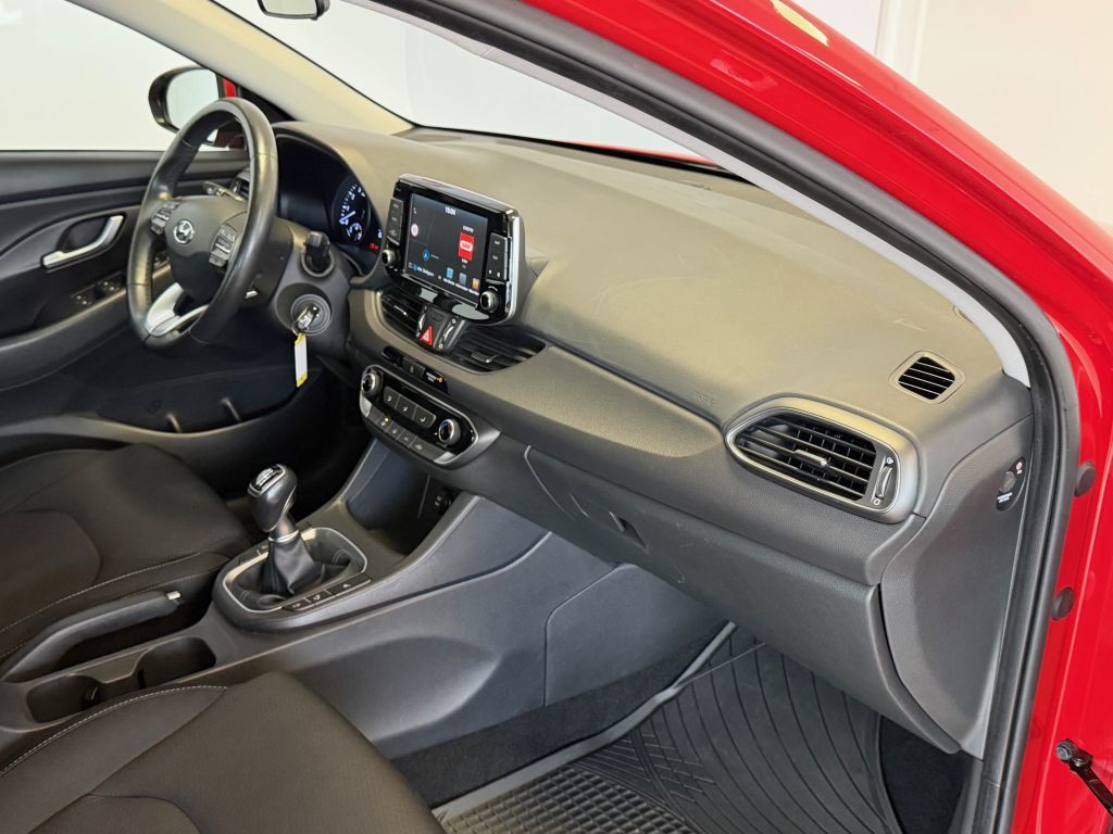 Fahrzeugabbildung Hyundai i30 1.4 Trend +Navi+Sitzheizung+Carplay+R.Kamera