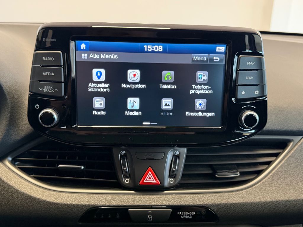 Fahrzeugabbildung Hyundai i30 1.4 Trend +Navi+Sitzheizung+Carplay+R.Kamera