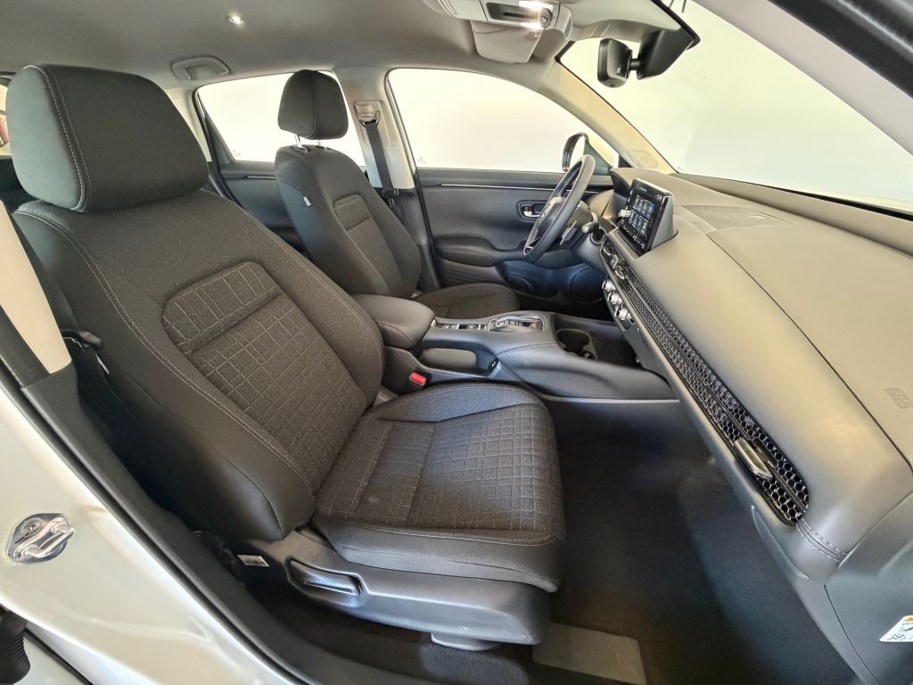 Fahrzeugabbildung Honda ZR-V e:HEV 2.0 i-MMD Hybrid Elegance