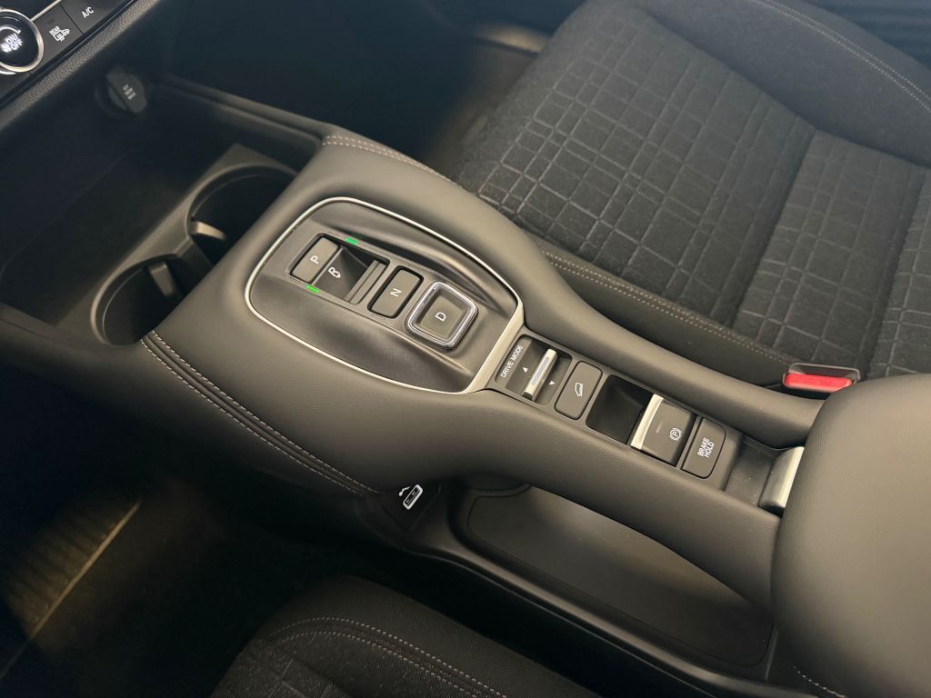 Fahrzeugabbildung Honda ZR-V e:HEV 2.0 i-MMD Hybrid Elegance