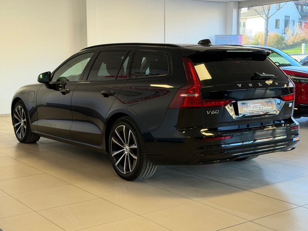 Fahrzeugabbildung Volvo V60 T6 Plug-in Hybrid AWD Plus Dark +AHK+360°+WR