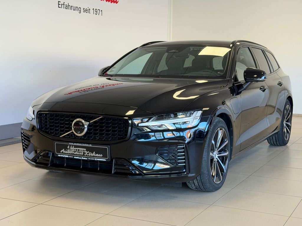 Fahrzeugabbildung Volvo V60 T6 Plug-in Hybrid AWD Plus Dark +AHK+360°+WR
