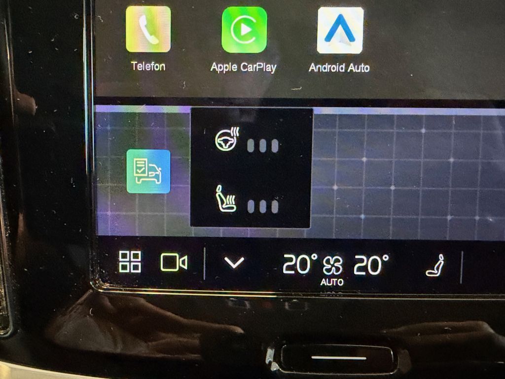 Fahrzeugabbildung Volvo V60 T6 Plug-in Hybrid AWD Plus Dark +AHK+360°+WR