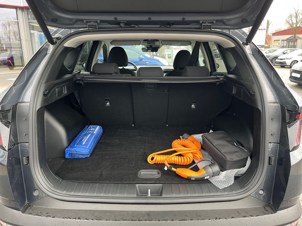 Fahrzeugabbildung Hyundai TUCSON 1.6 T-GDi PHEV 4WD Trend