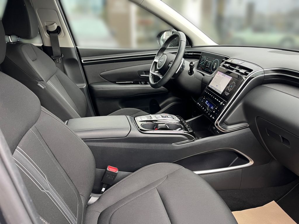 Fahrzeugabbildung Hyundai TUCSON 1.6 T-GDi PHEV 4WD Trend