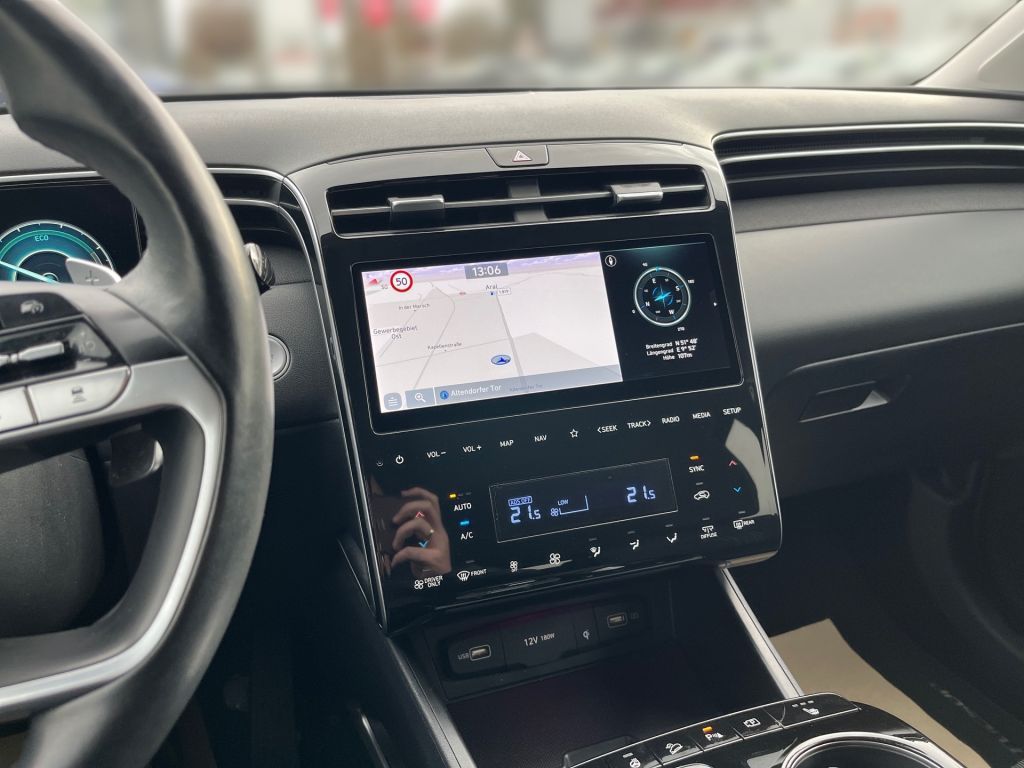 Fahrzeugabbildung Hyundai TUCSON 1.6 T-GDi PHEV 4WD Trend