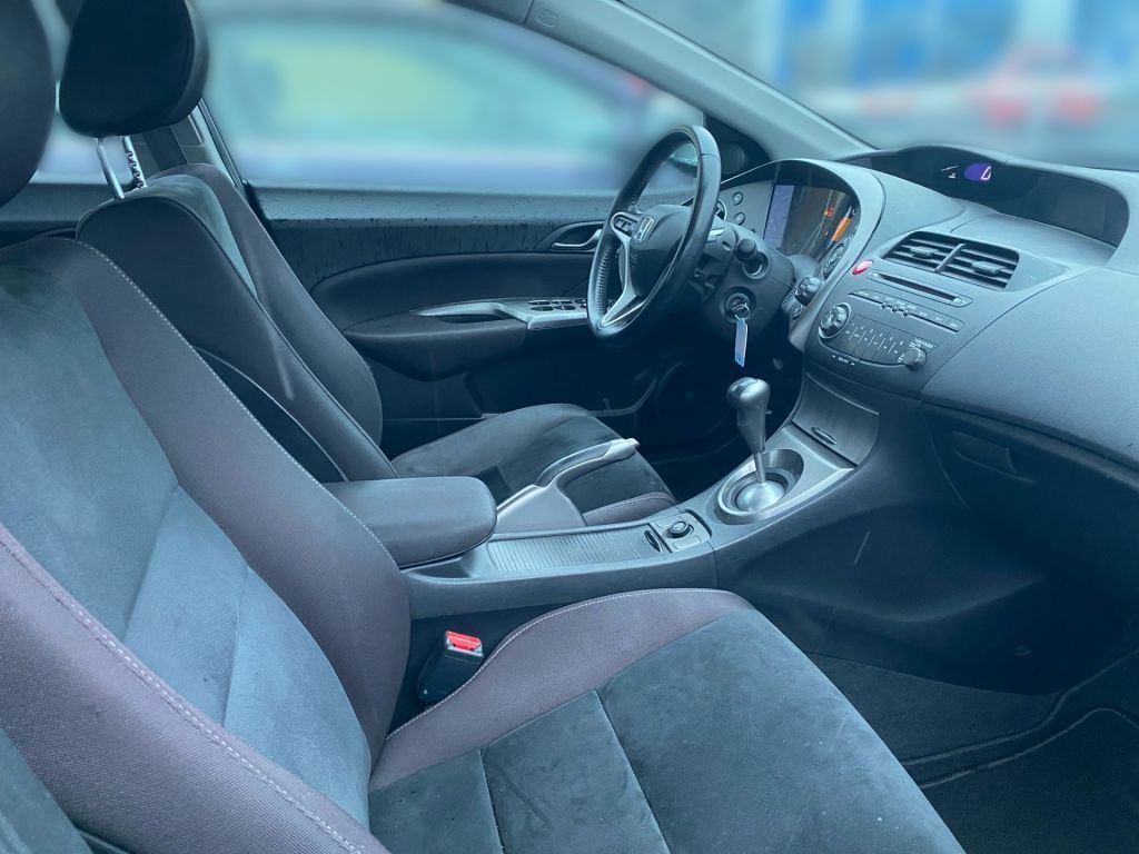 Fahrzeugabbildung Honda Civic 1.4 i-VTEC Sport