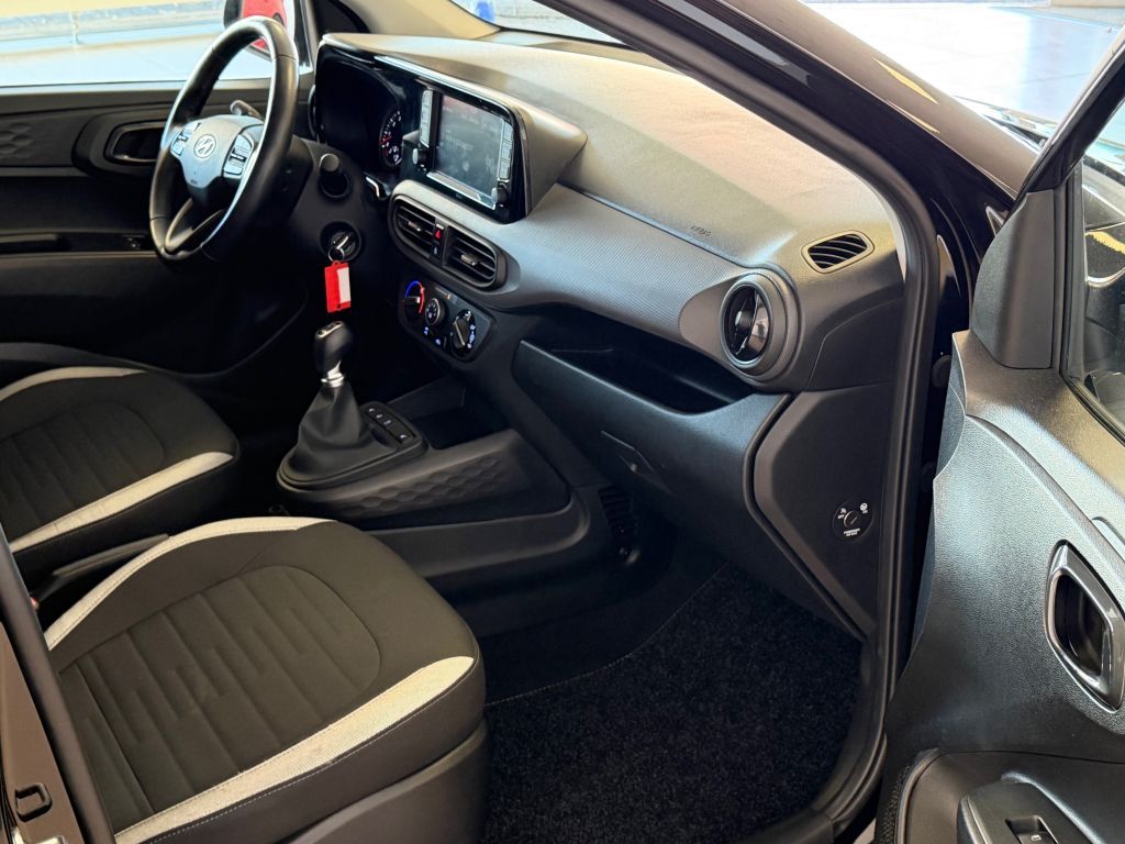 Fahrzeugabbildung Hyundai i10 1.0 EDITION 30