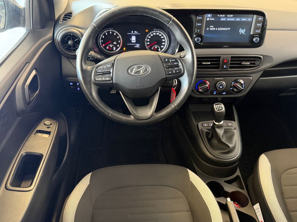 Fahrzeugabbildung Hyundai i10 1.0 EDITION 30