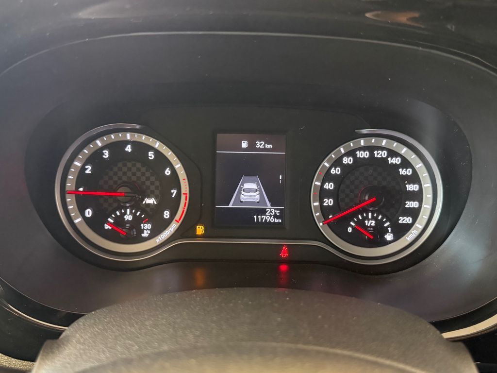 Fahrzeugabbildung Hyundai i10 1.0 EDITION 30