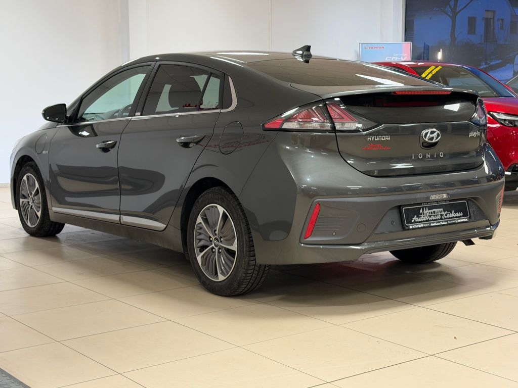 Fahrzeugabbildung Hyundai IONIQ Plug-in-Hybrid 1.6 Style *Scheckheft*LED*
