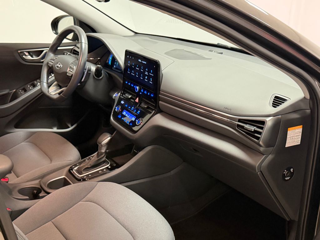 Fahrzeugabbildung Hyundai IONIQ Plug-in-Hybrid 1.6 Style *Scheckheft*LED*